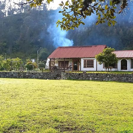 Отель Hosteria Taita Pacho Venados Park Penipe Экстерьер фото